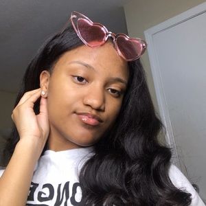 Meet your Posher, Shunti